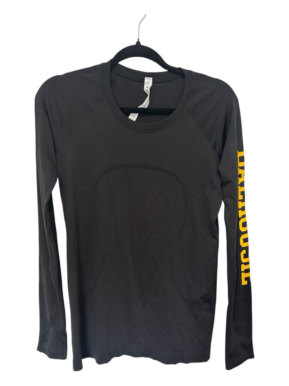 lululemon athletica Dalhousie University Black & Gold Long Sleeve Swiftly Tech
